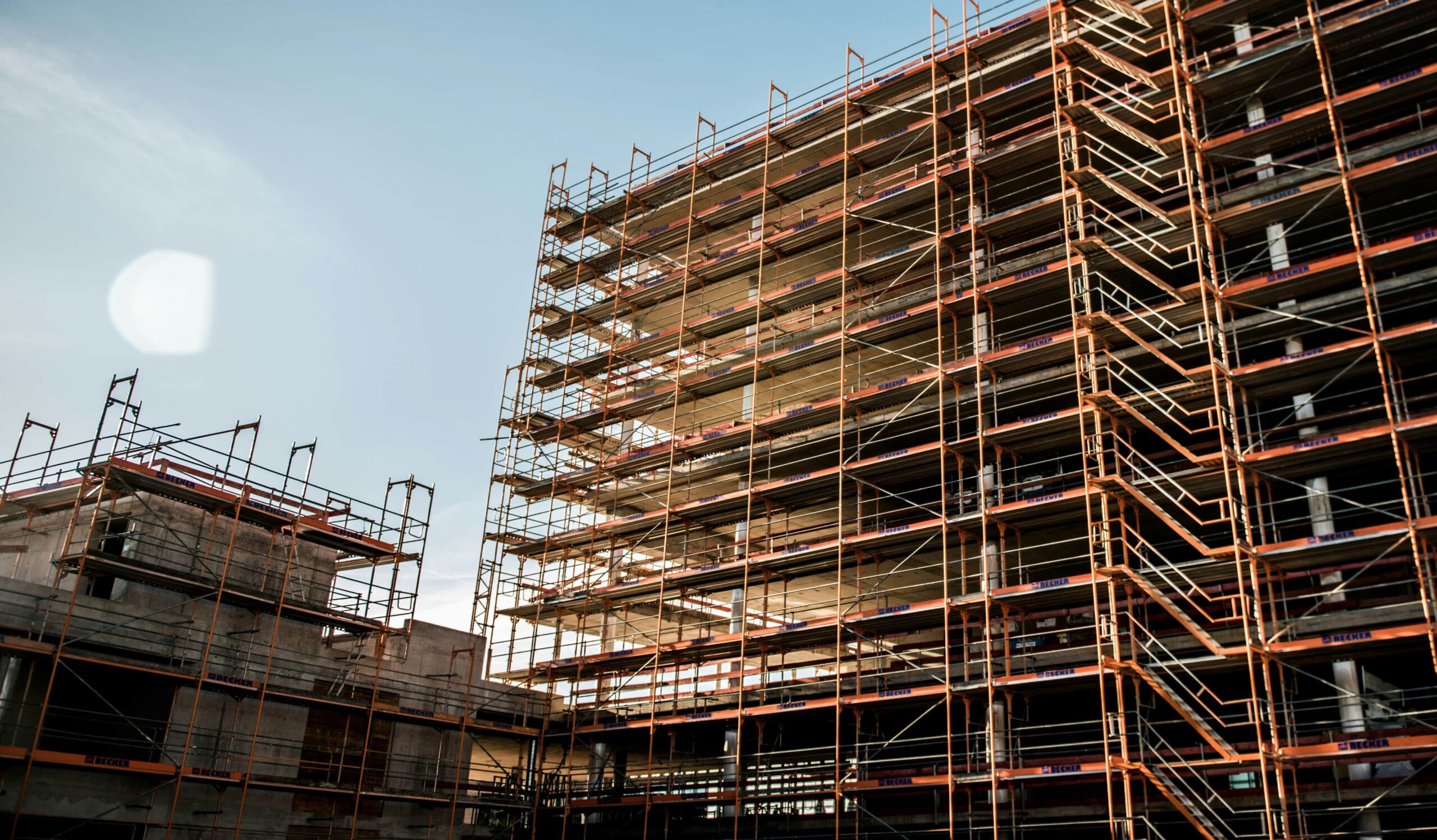 Huge Scaffold Structure